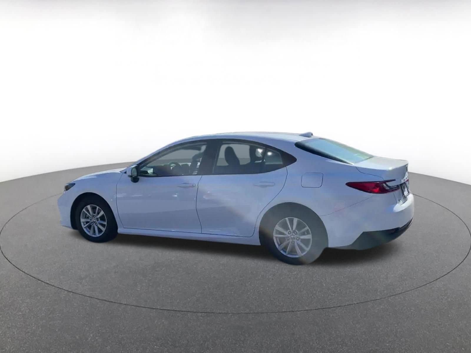 Thumbnail: 2025 Toyota Camry - 9