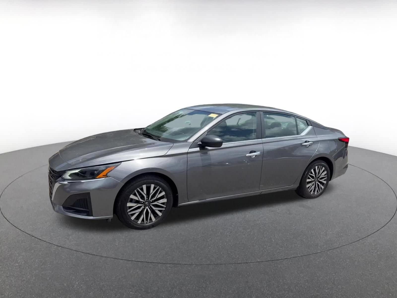 Thumbnail: 2025 Nissan Altima - 7