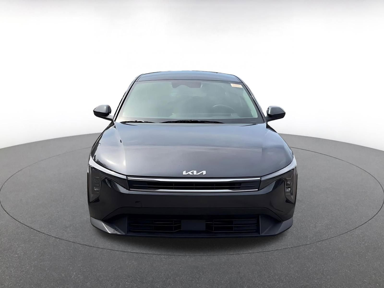 2025 Kia K4 LXS - Photo 3