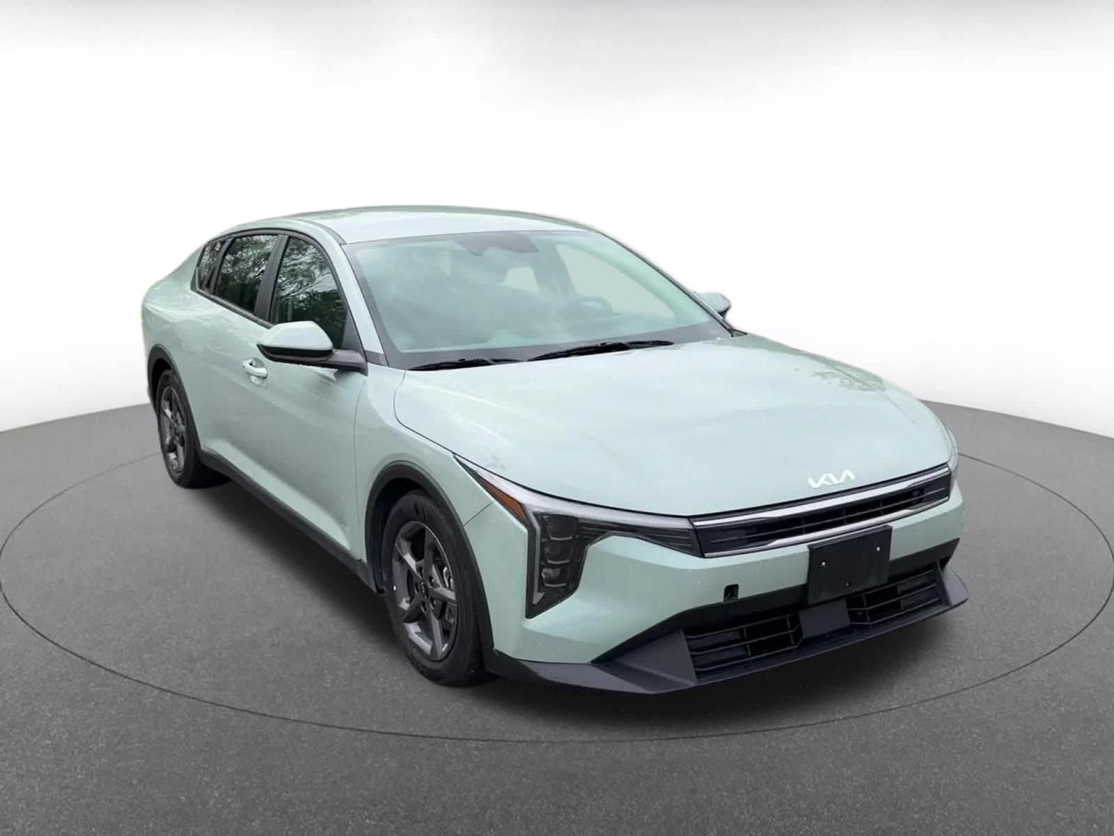 Thumbnail: 2025 Kia K4 - 2