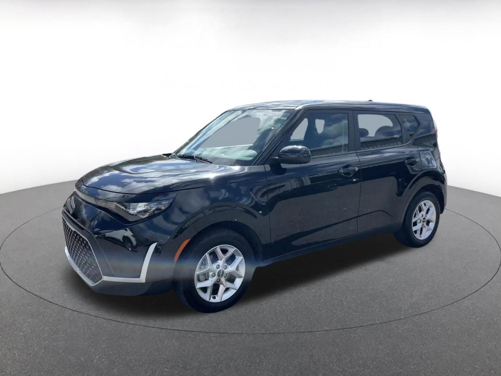 Thumbnail: 2025 Kia Soul - 4