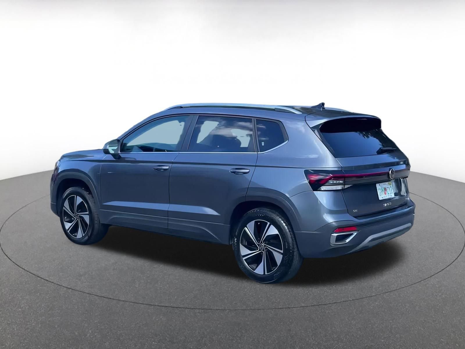 Thumbnail: 2025 Volkswagen Taos - 10