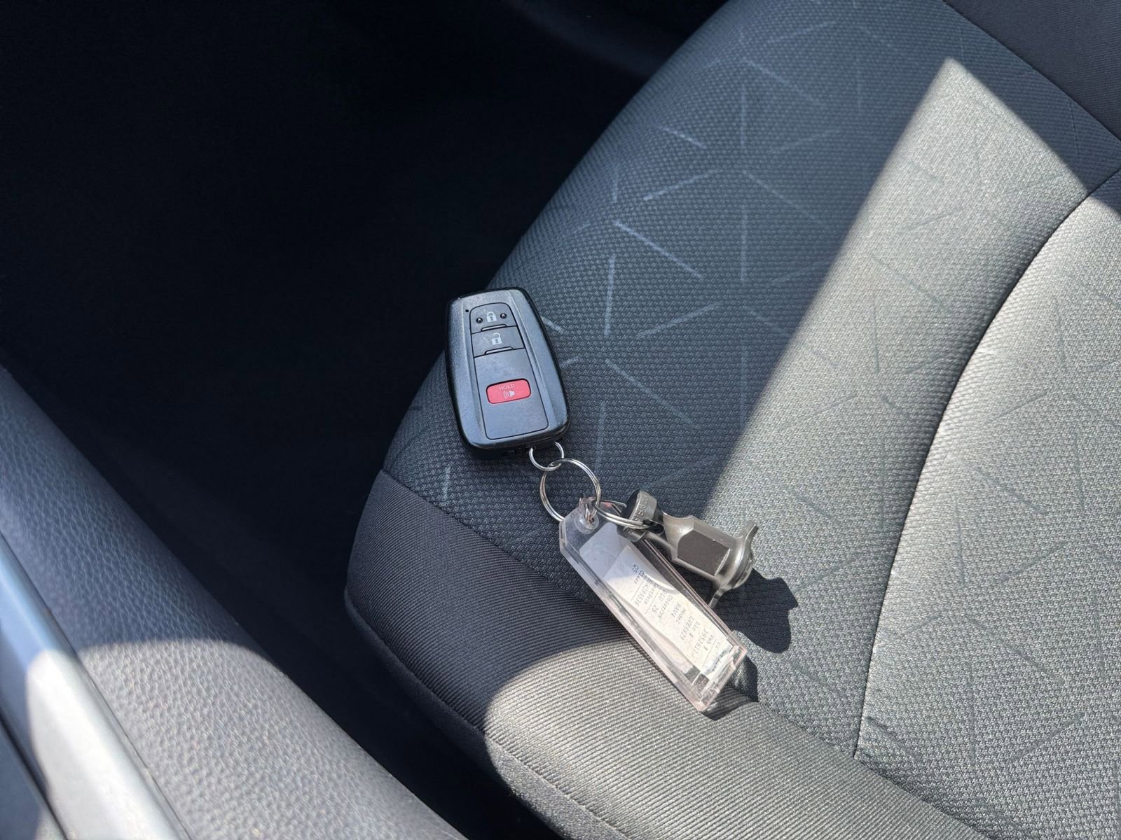 Thumbnail: 2025 Toyota RAV4 - 22