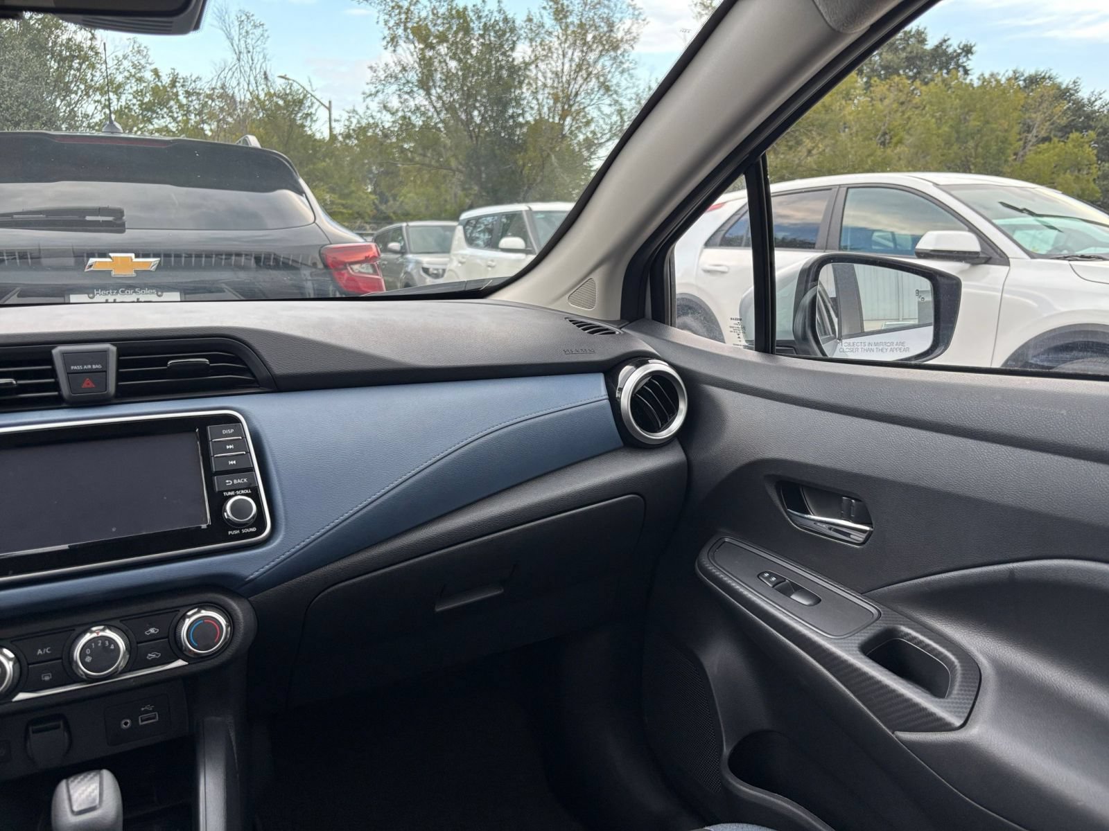 Thumbnail: 2025 Nissan Versa - 32
