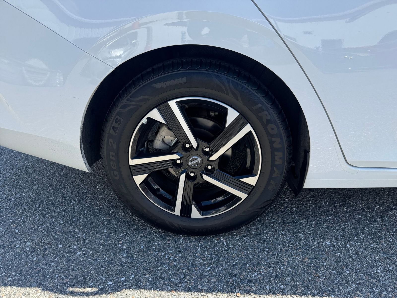 Thumbnail: 2024 Nissan Sentra - 28