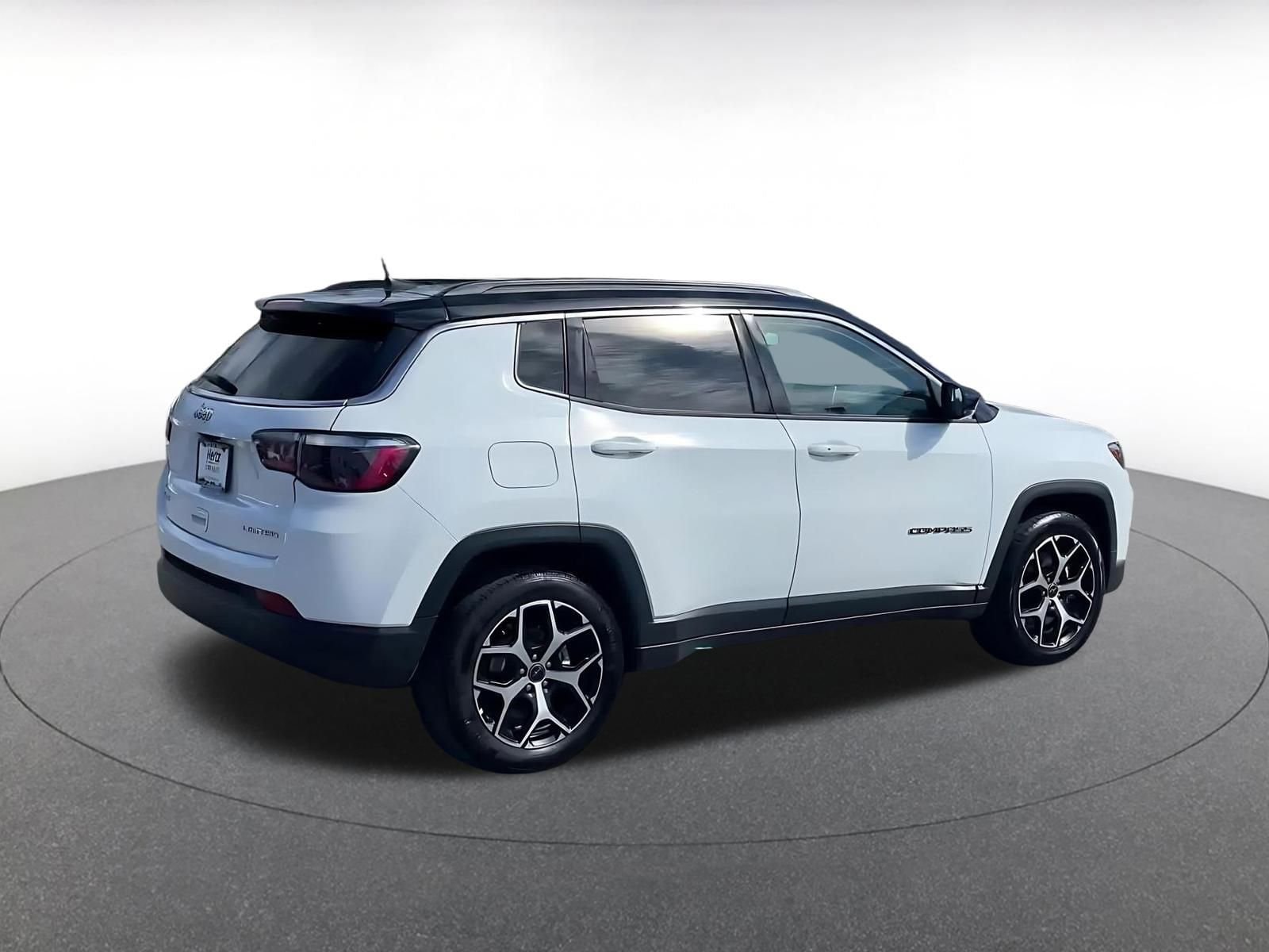 Thumbnail: 2025 Jeep Compass - 14