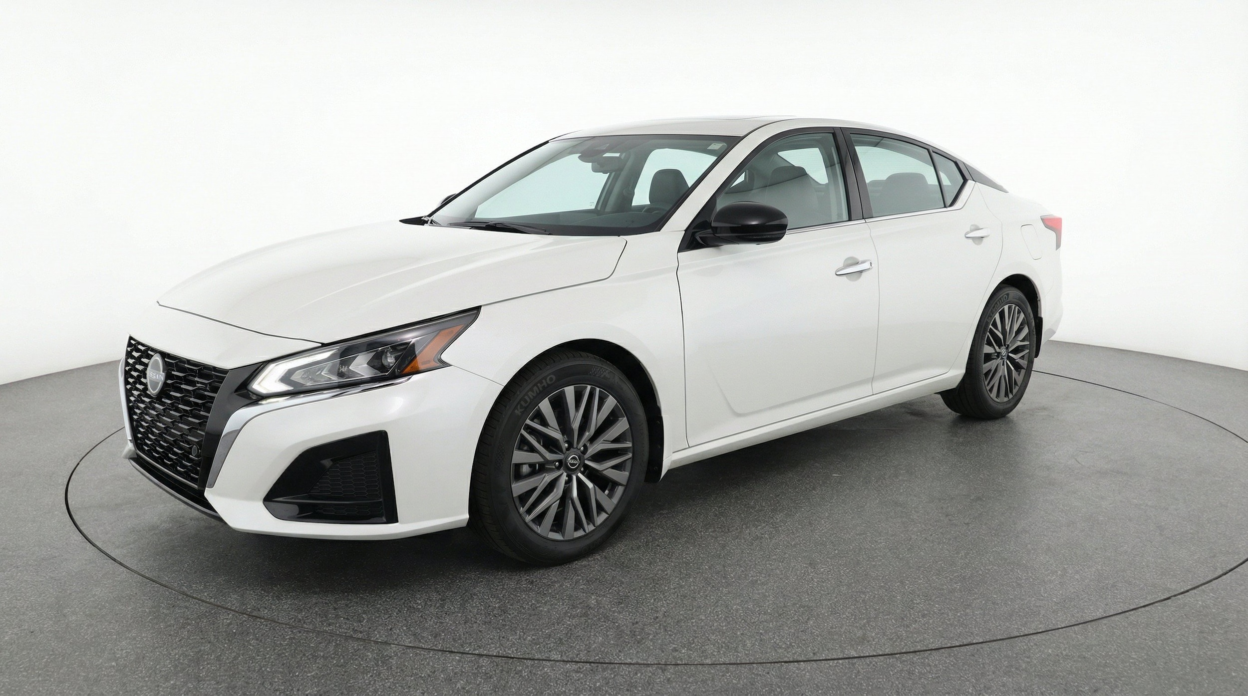 Thumbnail: 2025 Nissan Altima - 3