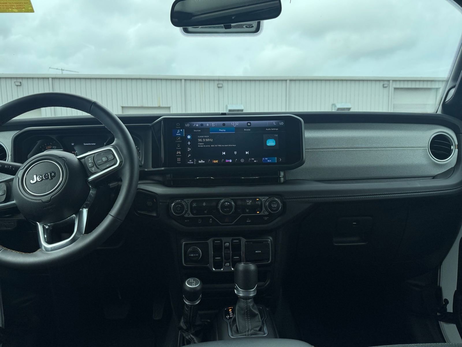 Thumbnail: 2025 Jeep Wrangler - 18