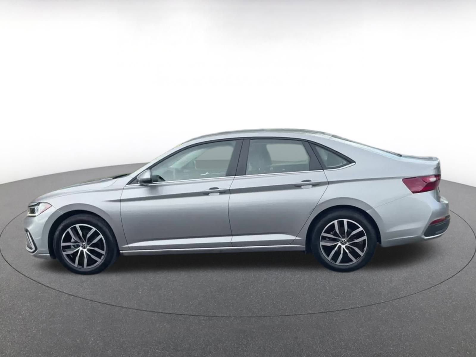 Thumbnail: 2025 Volkswagen Jetta - 9