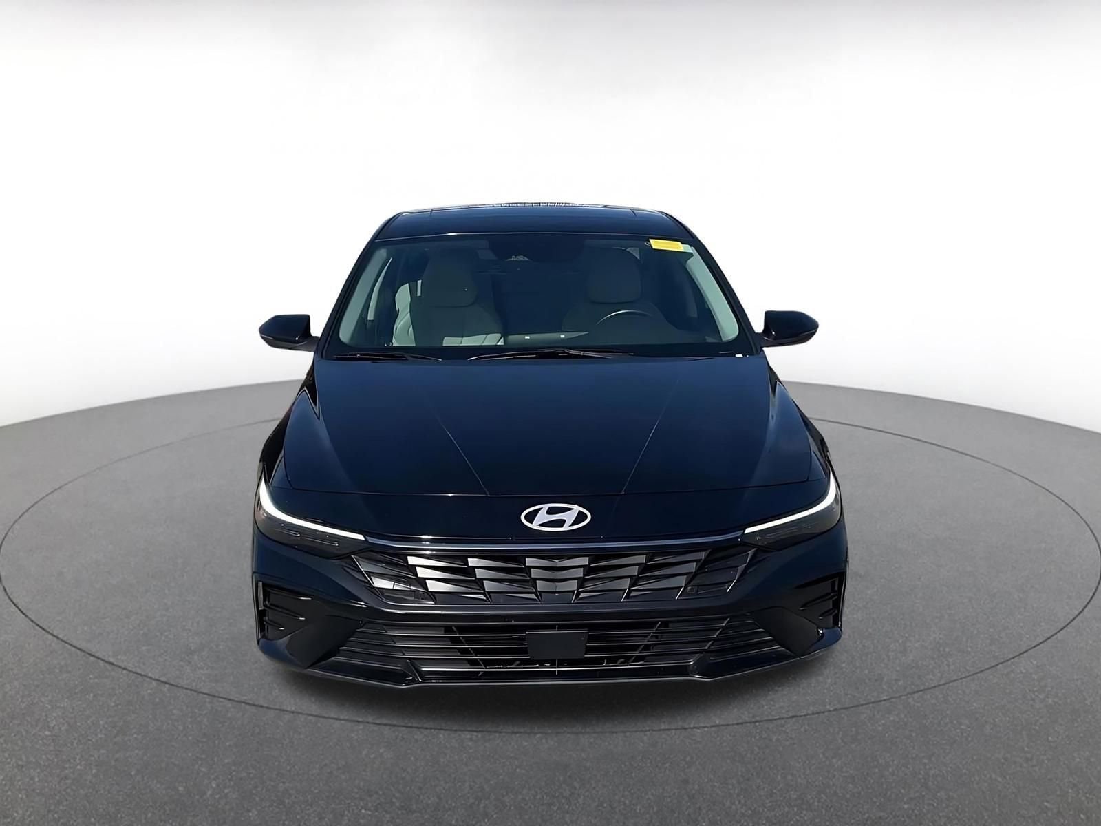 Thumbnail: 2025 Hyundai Elantra - 2