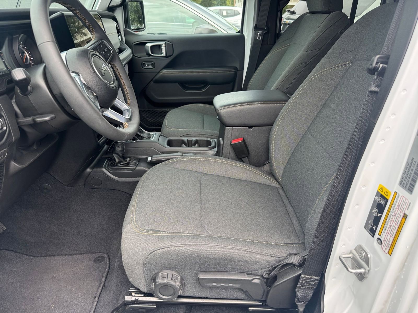 Thumbnail: 2025 Jeep Wrangler - 25