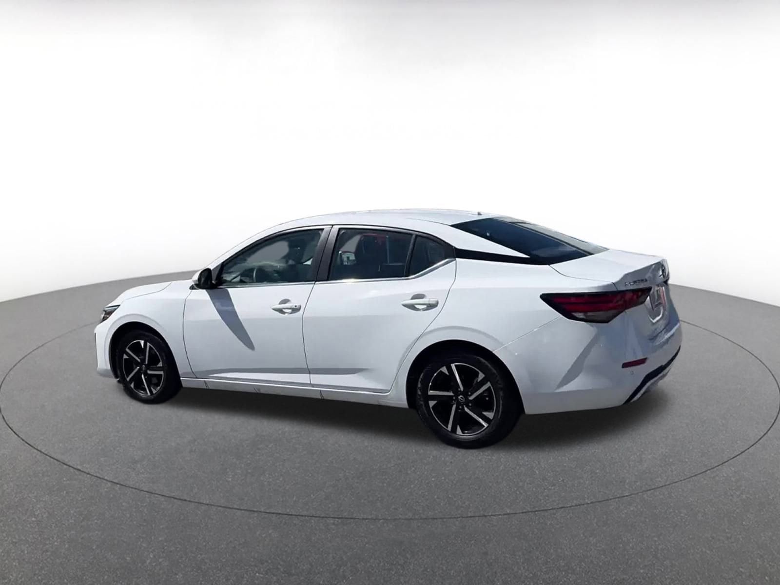Thumbnail: 2024 Nissan Sentra - 9