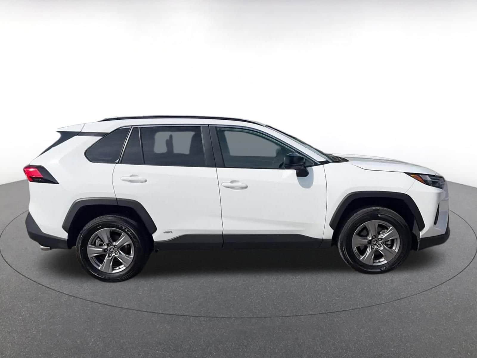 Thumbnail: 2025 Toyota RAV4 - 16