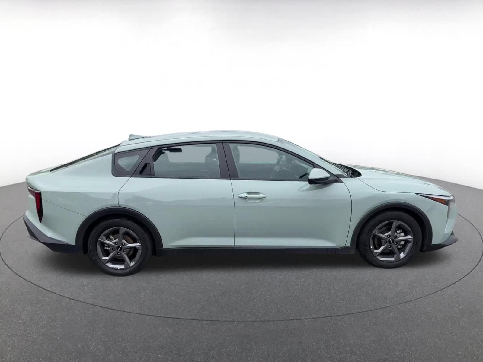 Thumbnail: 2025 Kia K4 - 13