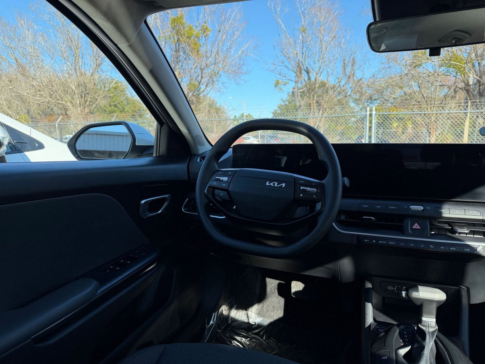 Thumbnail: 2025 Kia K4 - 31