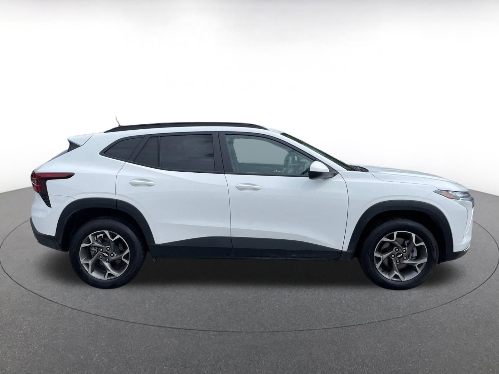 Thumbnail: 2025 Chevrolet Trax - 15