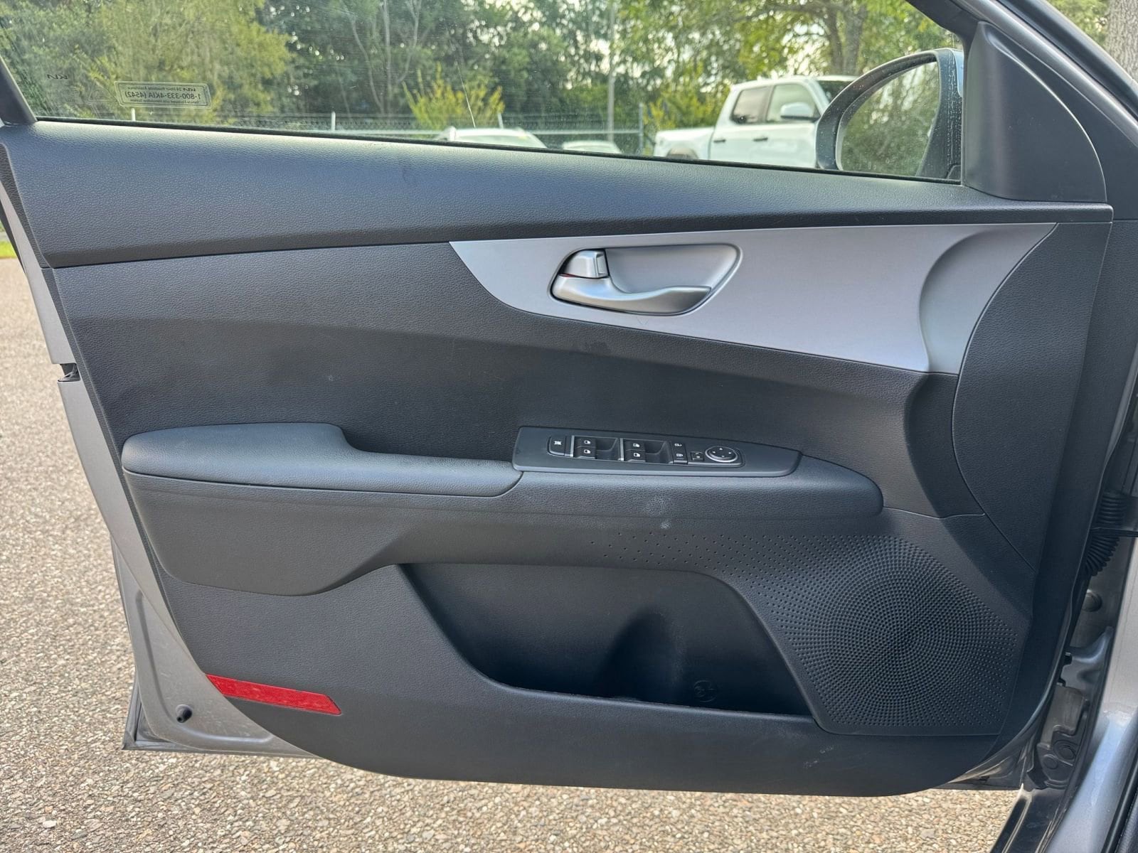 Thumbnail: 2024 Kia Forte - 20