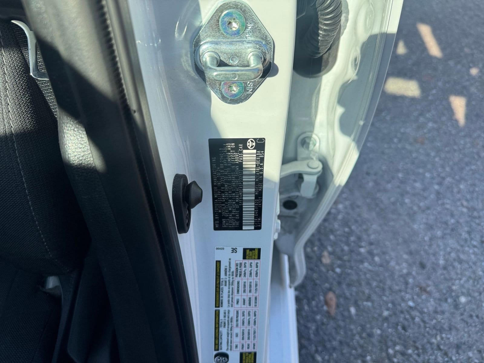 Thumbnail: 2025 Toyota Corolla - 27