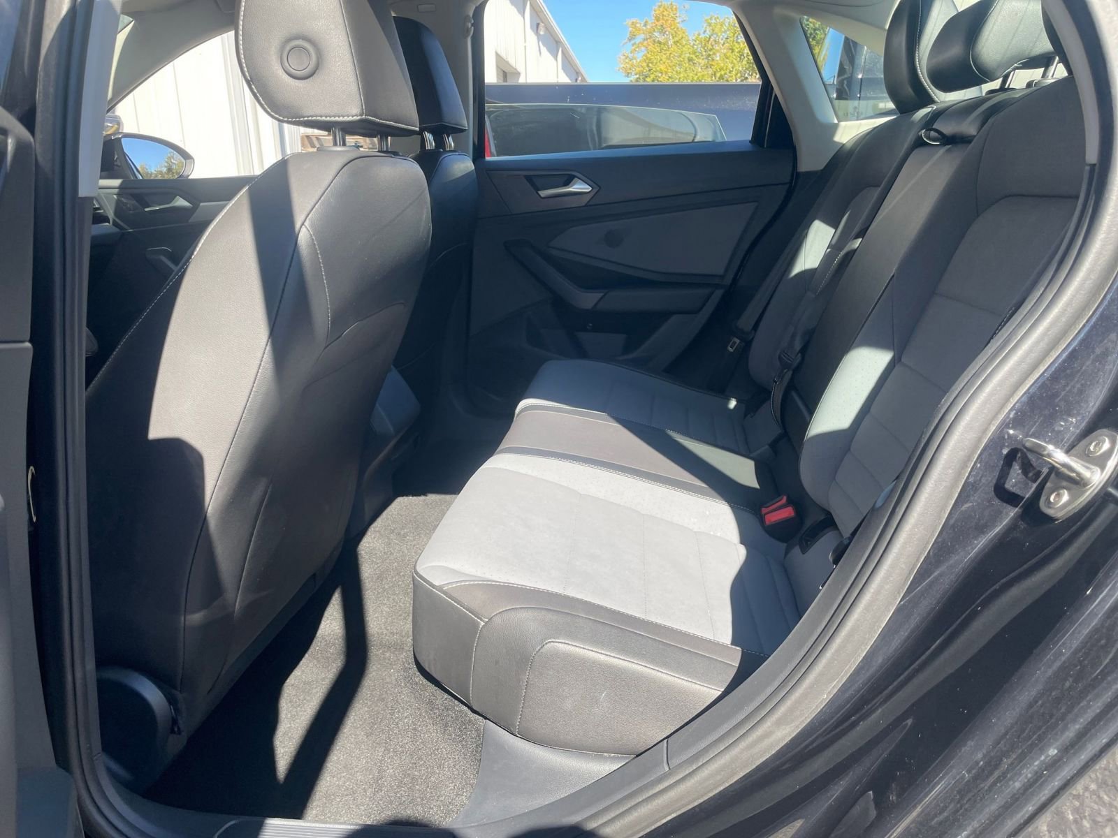 Thumbnail: 2025 Volkswagen Jetta - 22