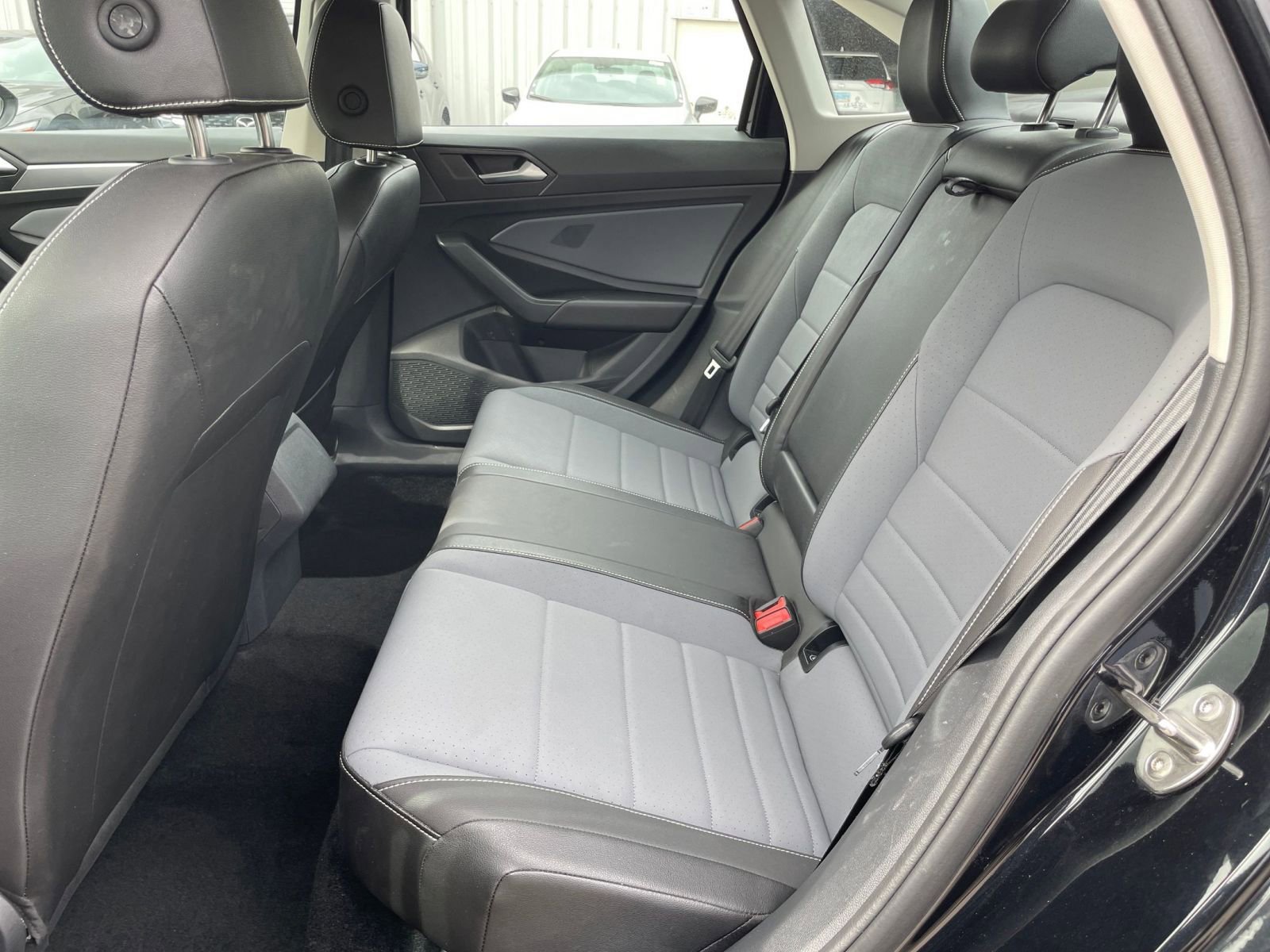 Thumbnail: 2025 Volkswagen Jetta - 24