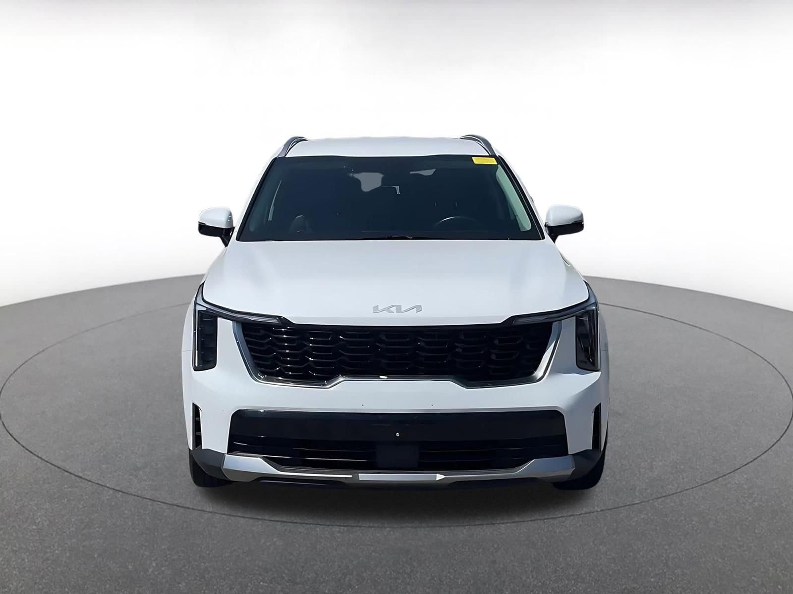 Thumbnail: 2024 Kia Sorento - 3