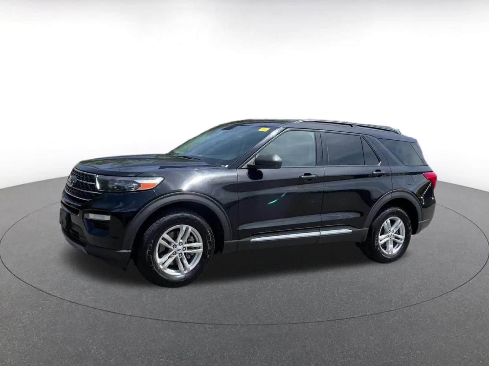 Thumbnail: 2023 Ford Explorer - 7