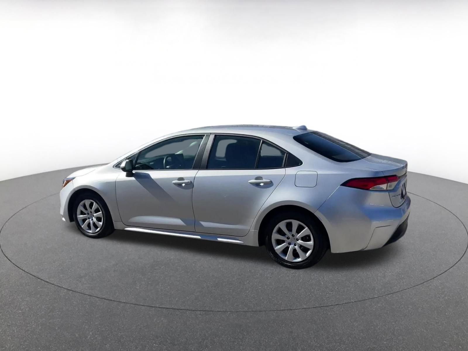 Thumbnail: 2025 Toyota Corolla - 9