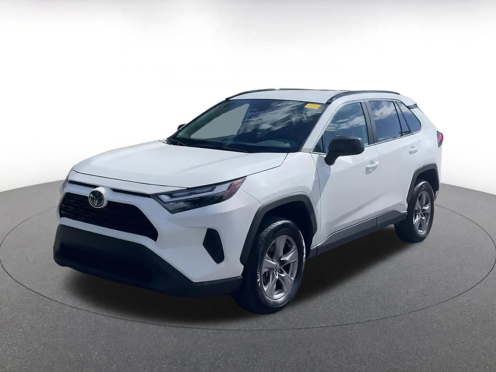 Thumbnail: 2025 Toyota RAV4 - 4