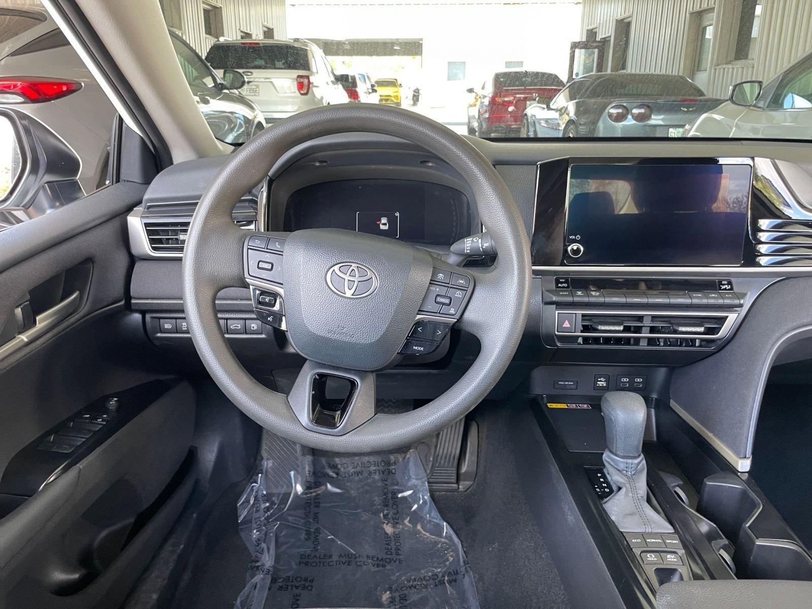 Thumbnail: 2025 Toyota Camry - 32