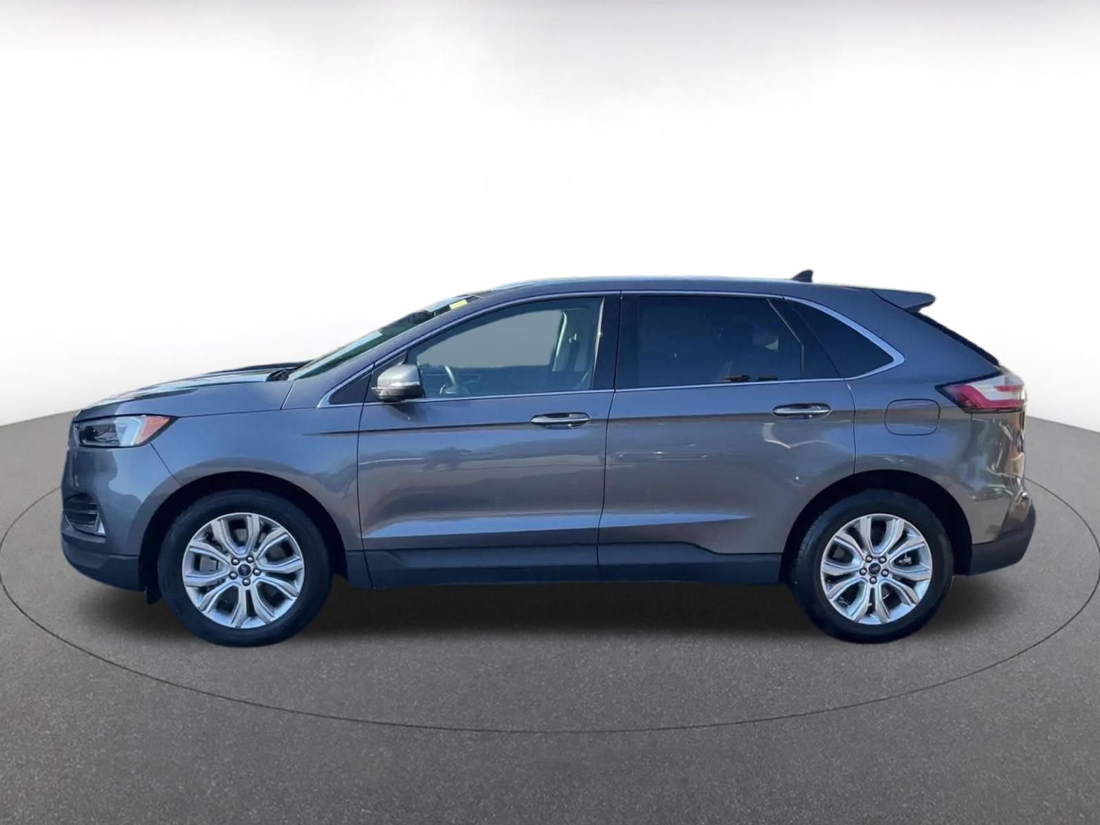 Thumbnail: 2022 Ford Edge - 8