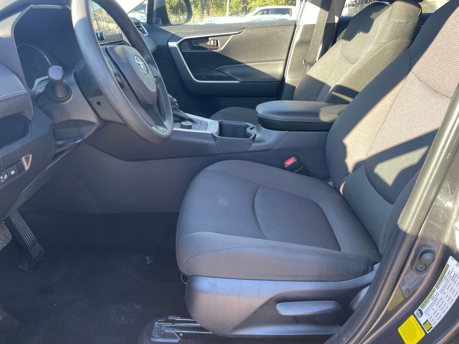 Thumbnail: 2025 Toyota RAV4 - 25