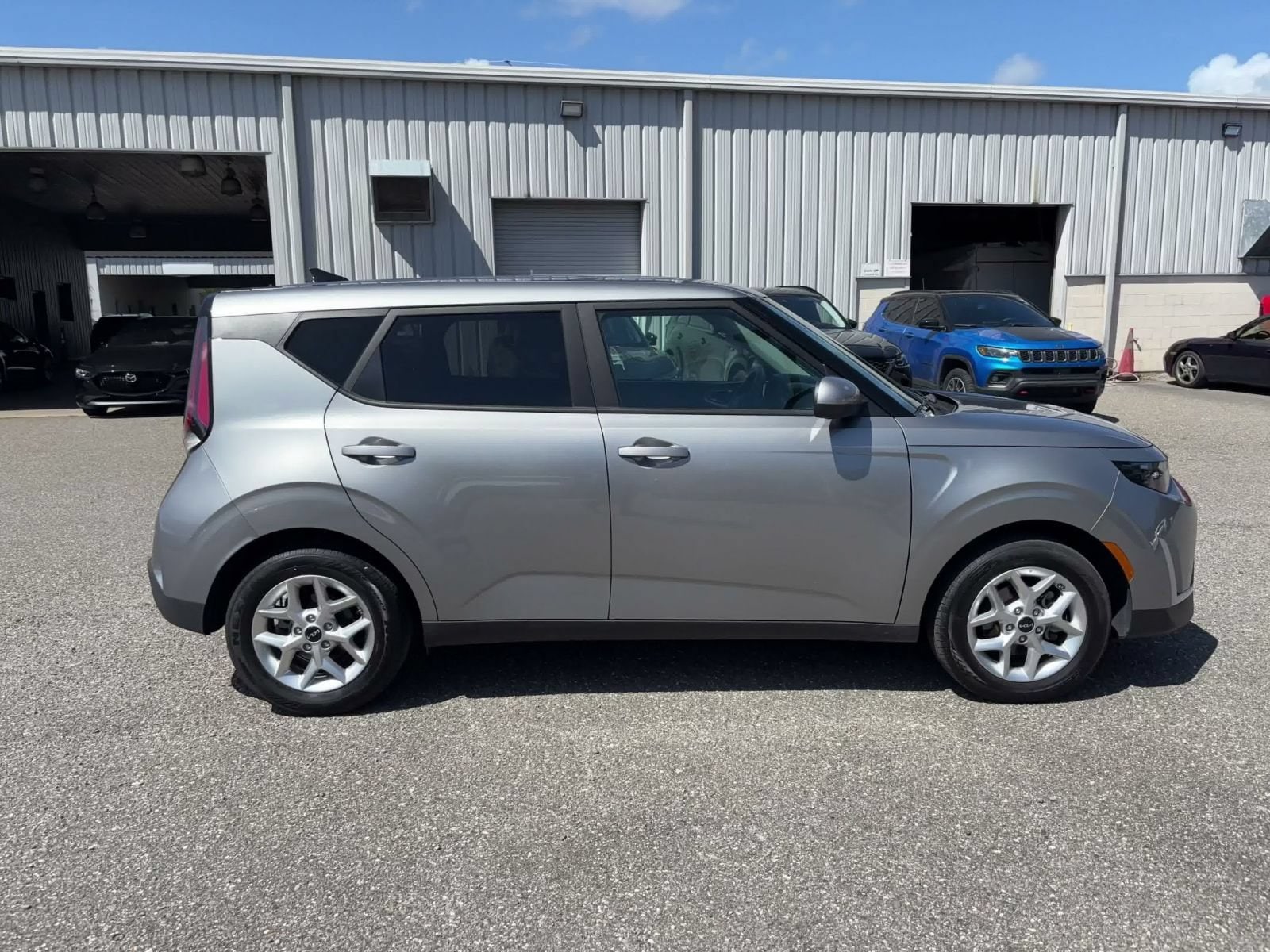 Thumbnail: 2025 Kia Soul - 15