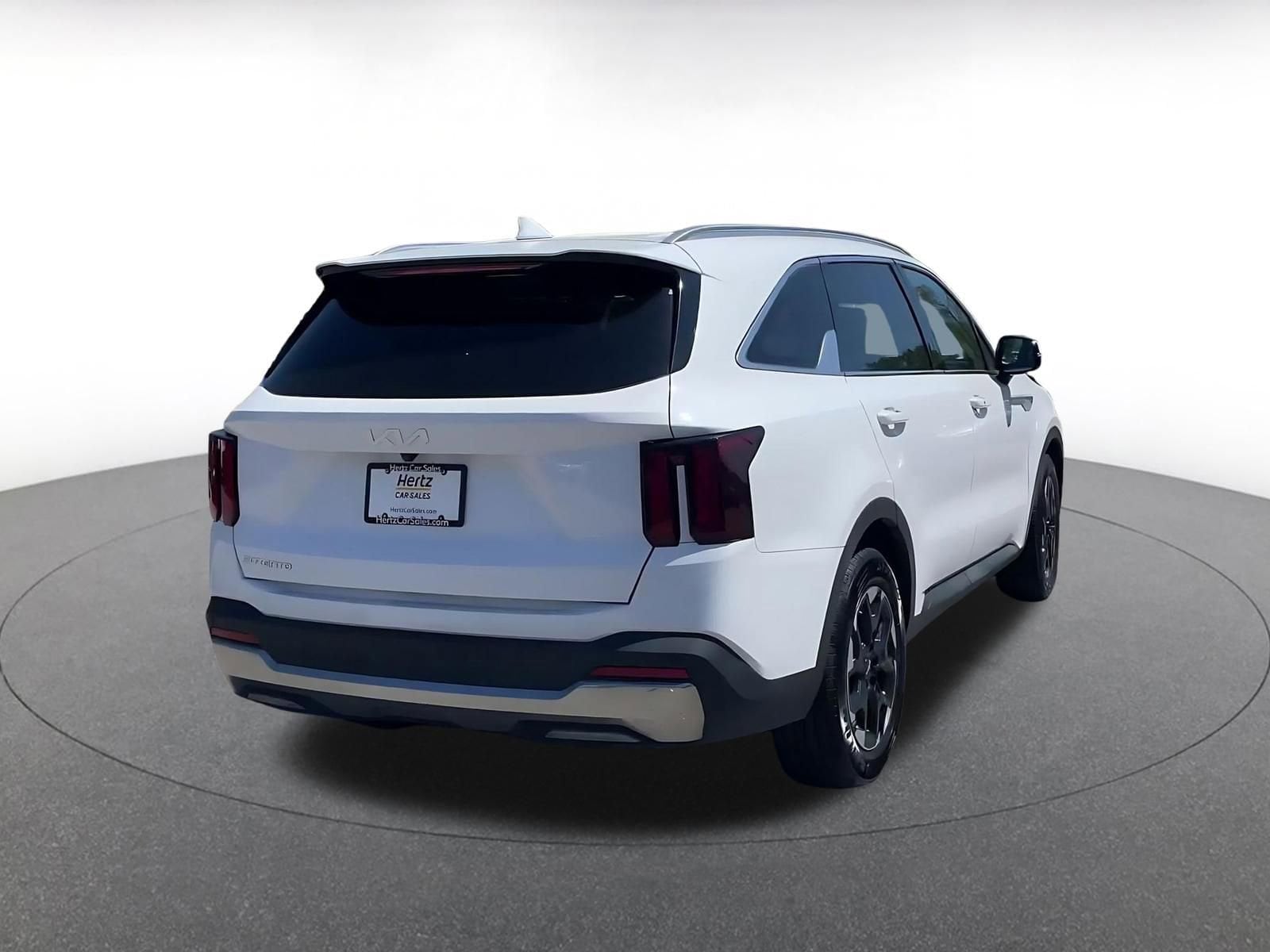 Thumbnail: 2024 Kia Sorento - 12