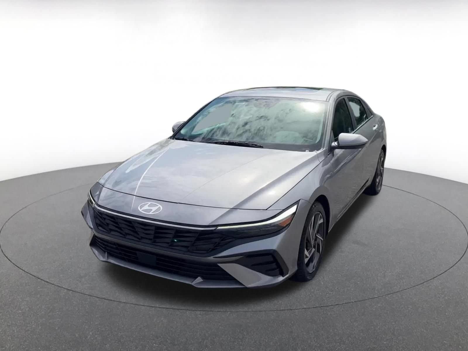 Thumbnail: 2025 Hyundai Elantra - 4