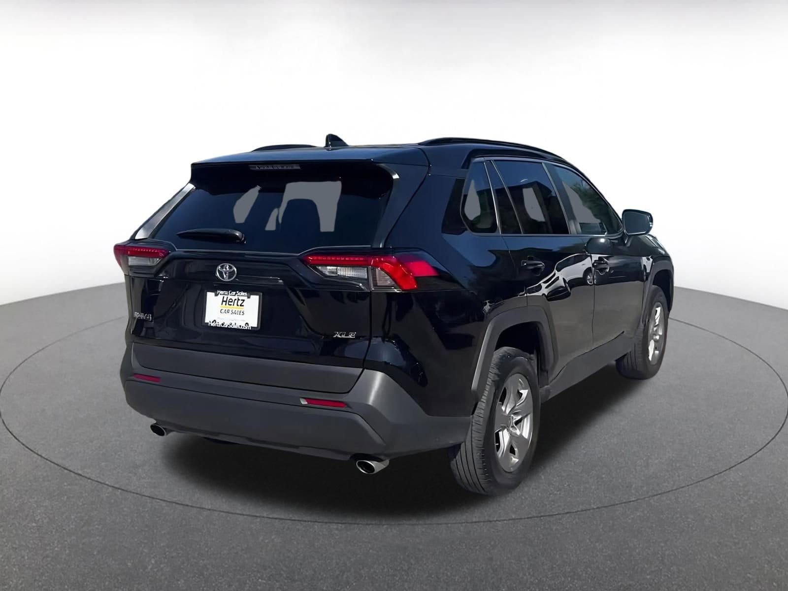 Thumbnail: 2025 Toyota RAV4 - 12