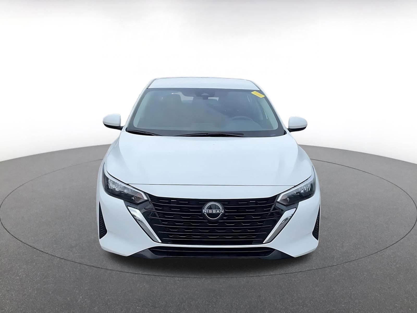 Thumbnail: 2025 Nissan Sentra - 3