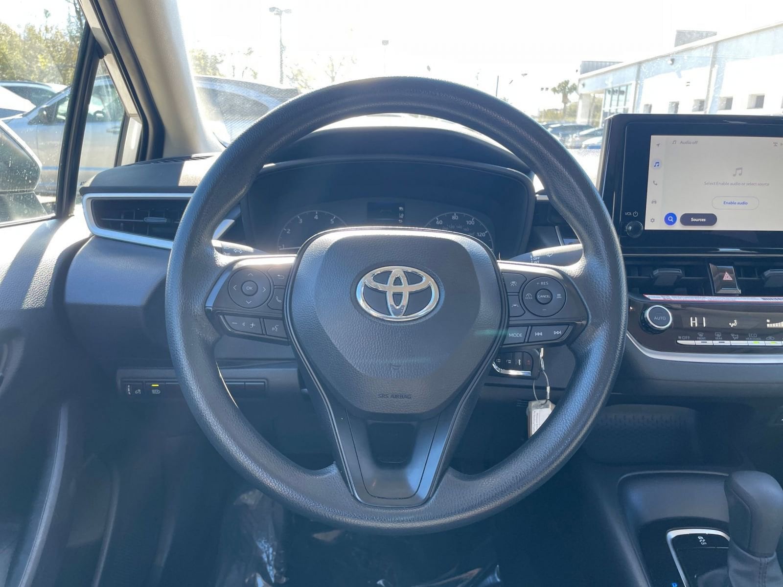 Thumbnail: 2025 Toyota Corolla - 25