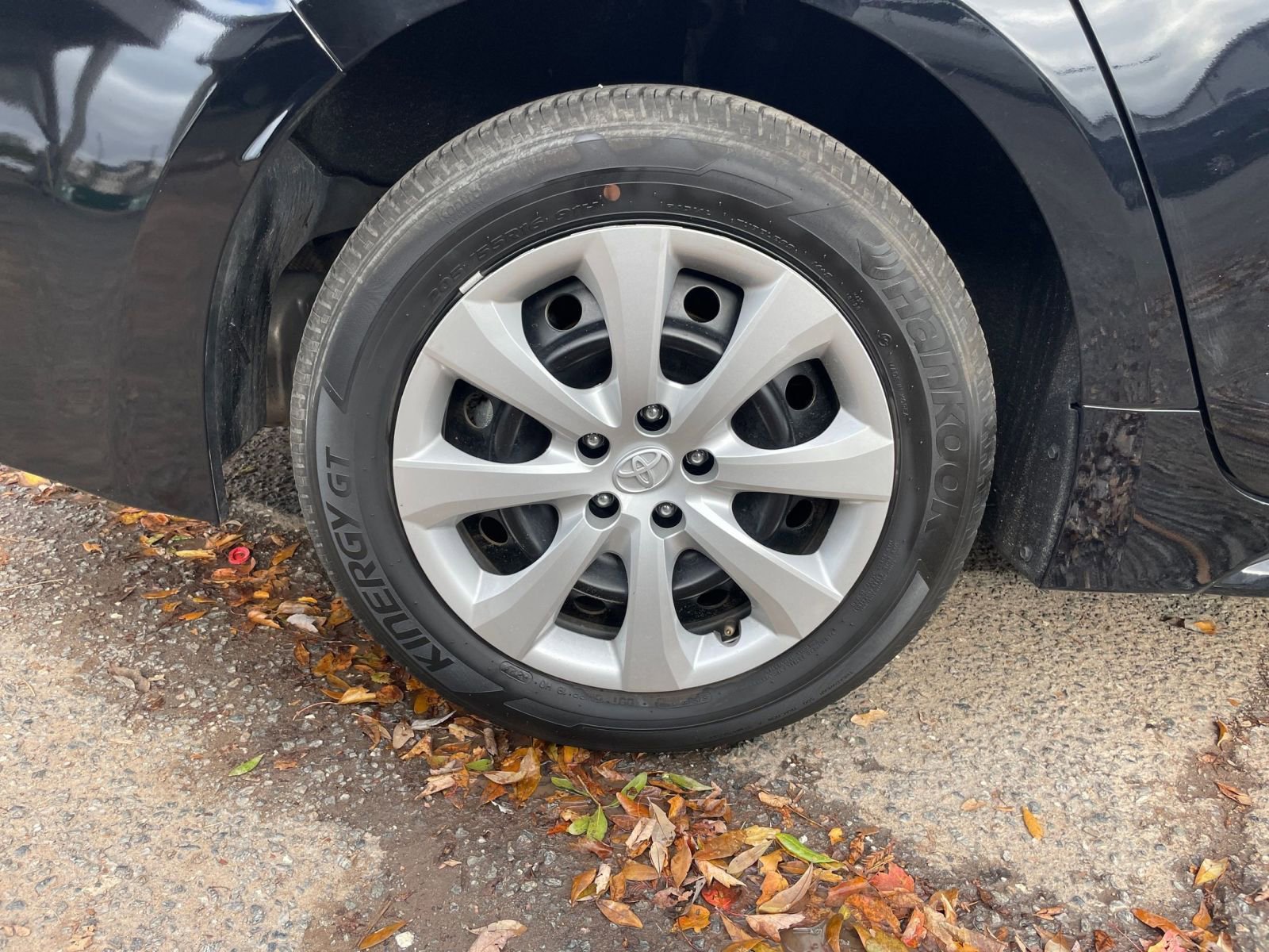 Thumbnail: 2025 Toyota Corolla - 28