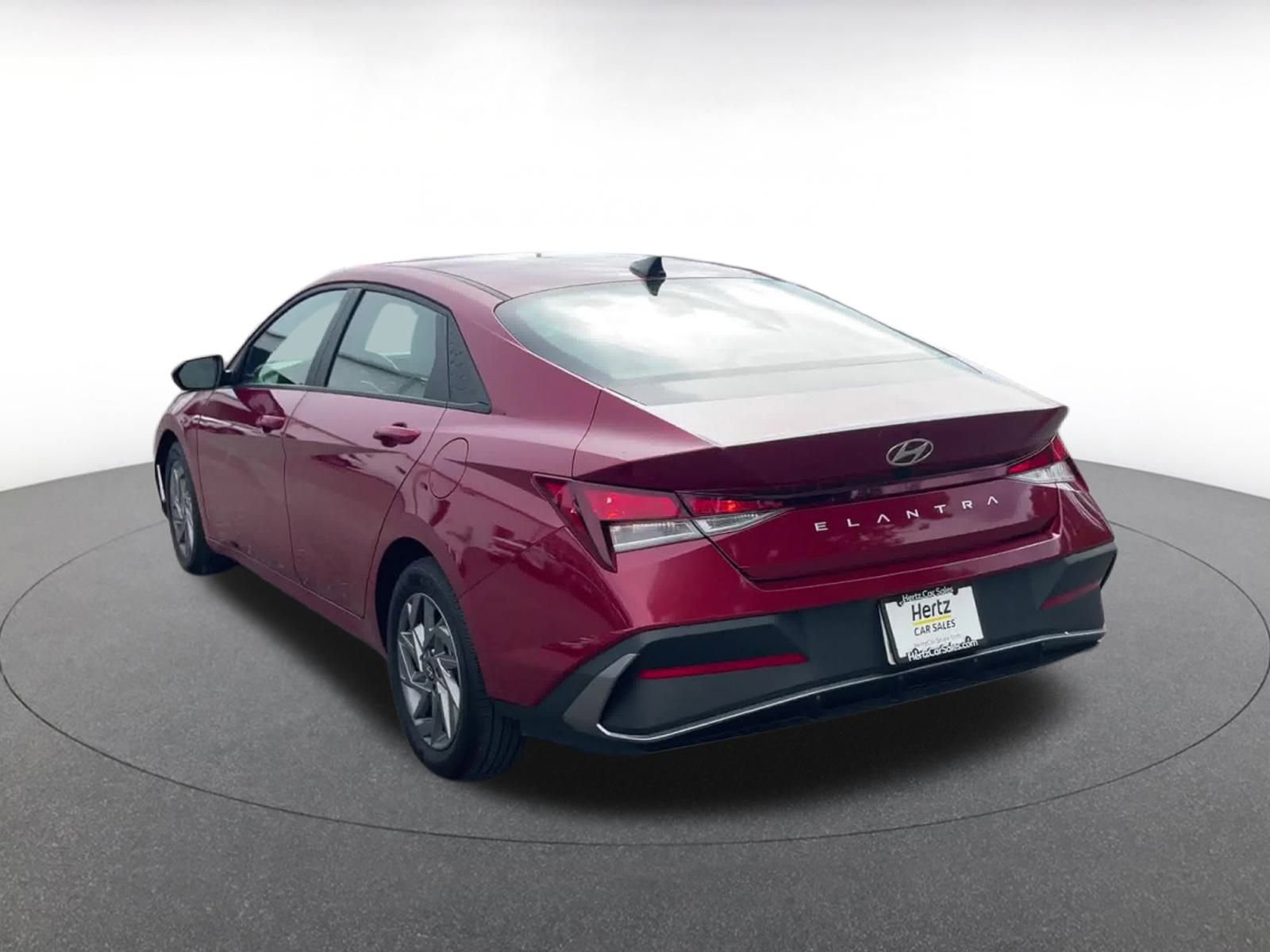Thumbnail: 2024 Hyundai Elantra - 11
