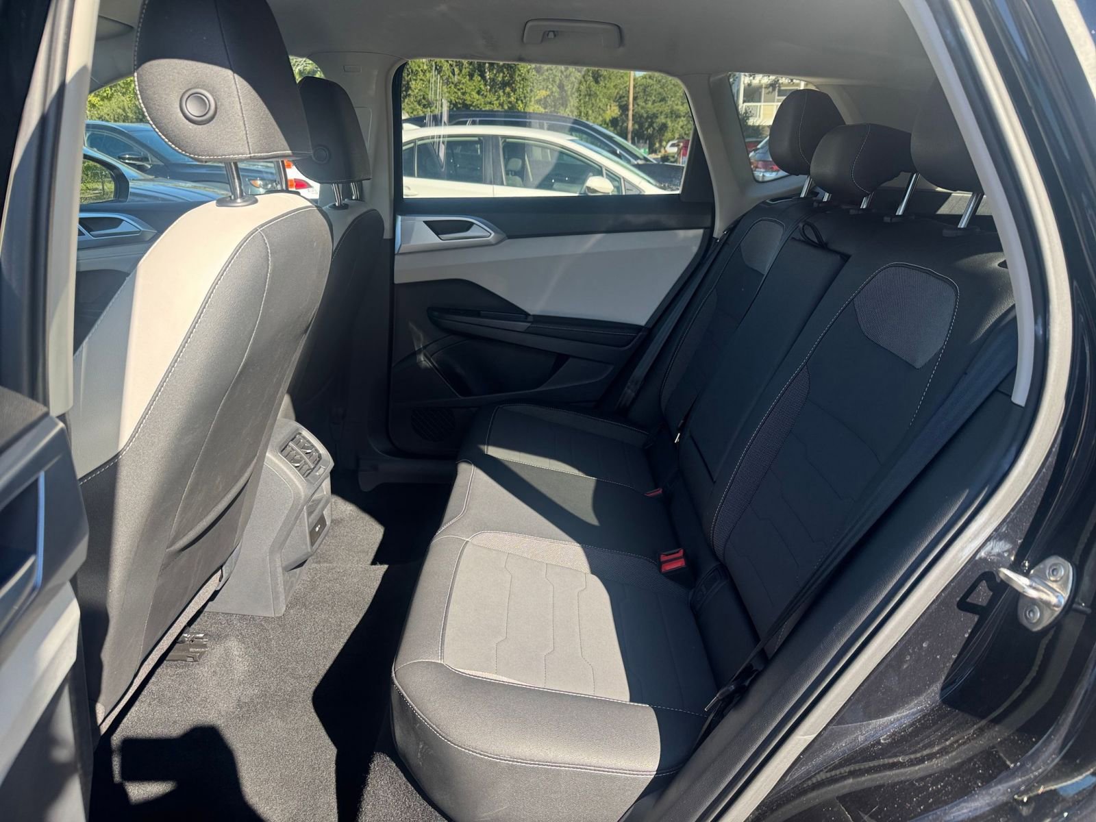 Thumbnail: 2025 Volkswagen Taos - 25