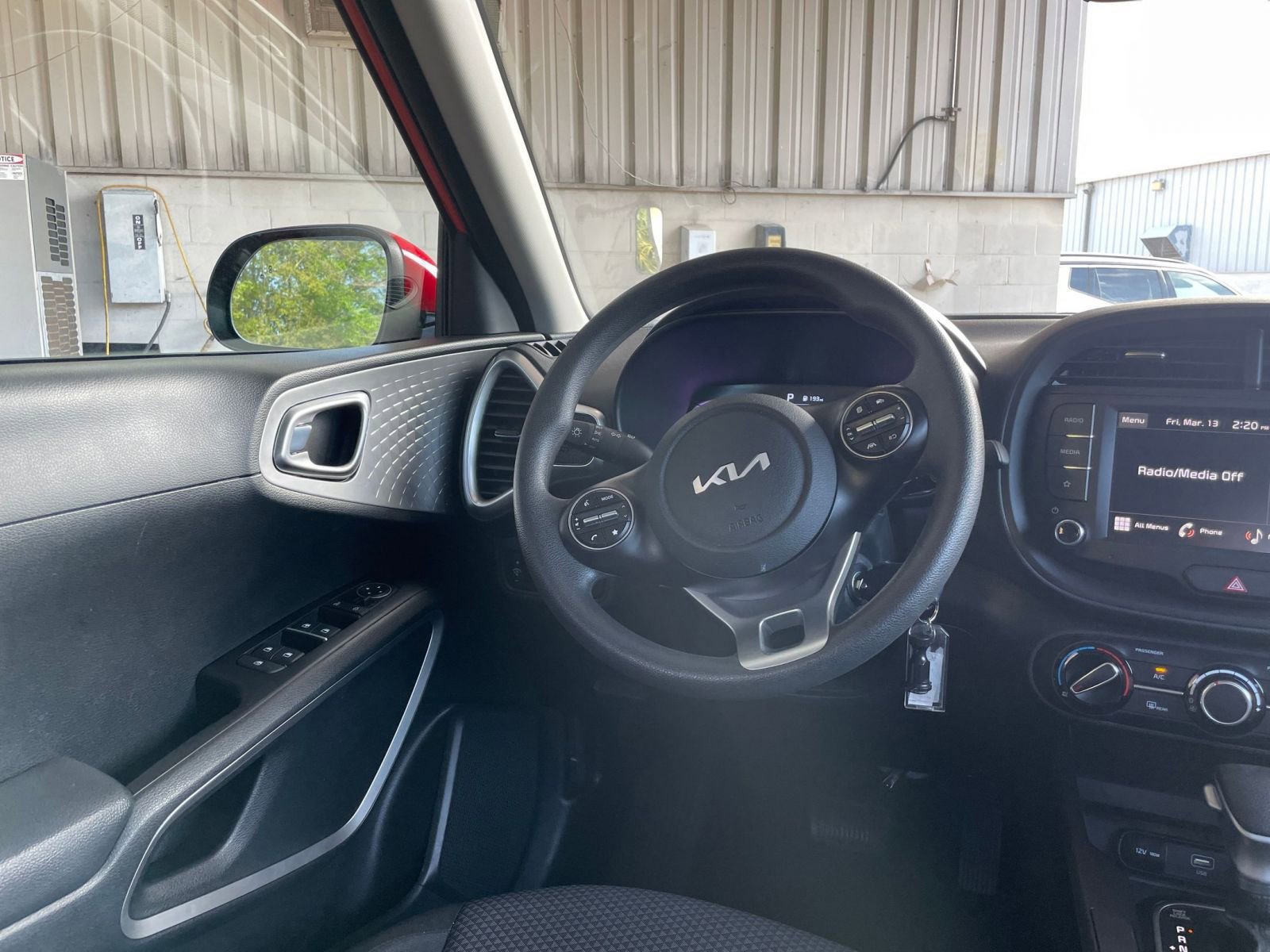 Thumbnail: 2025 Kia Soul - 32