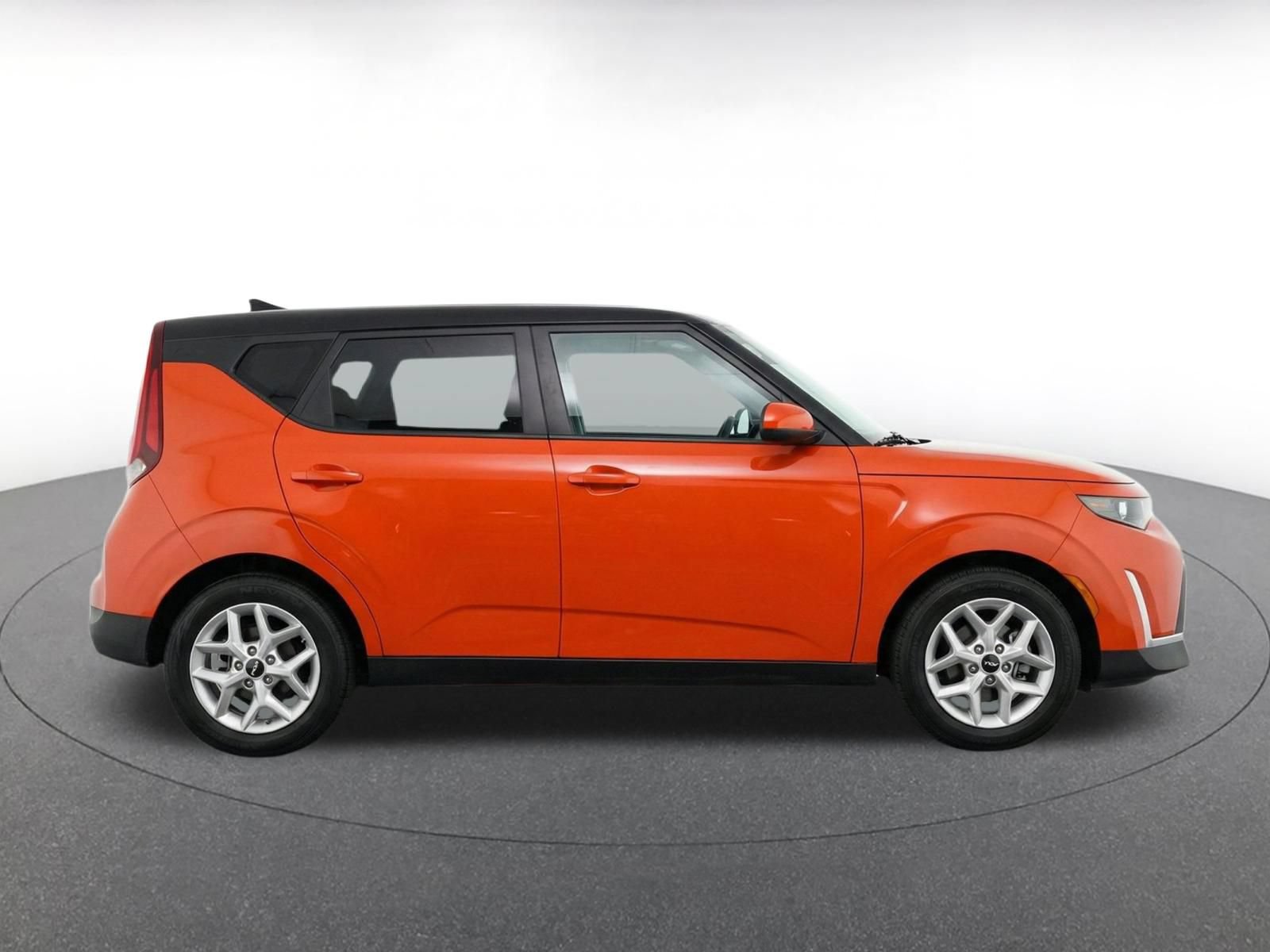 Thumbnail: 2025 Kia Soul - 10