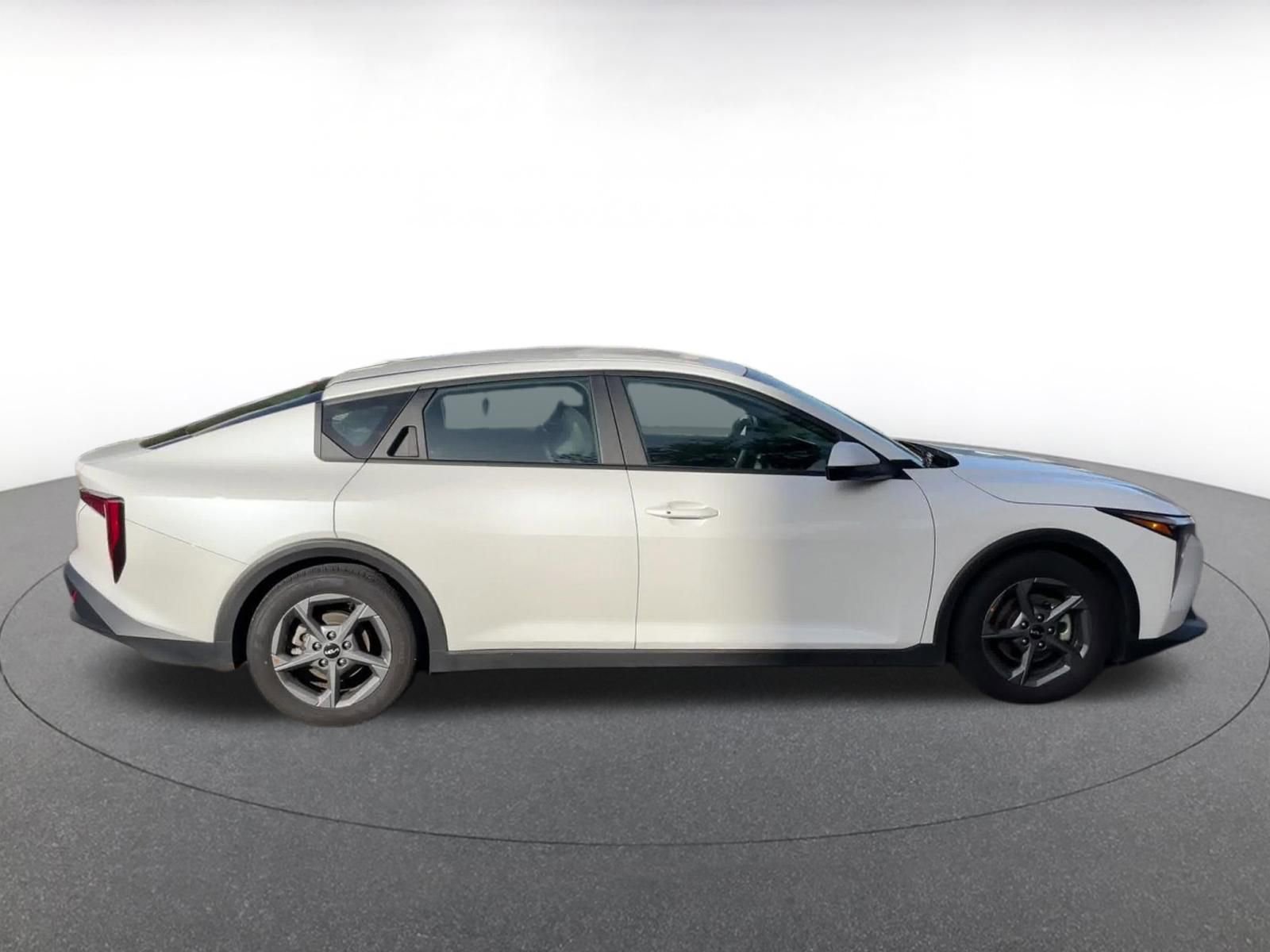 Thumbnail: 2025 Kia K4 - 16