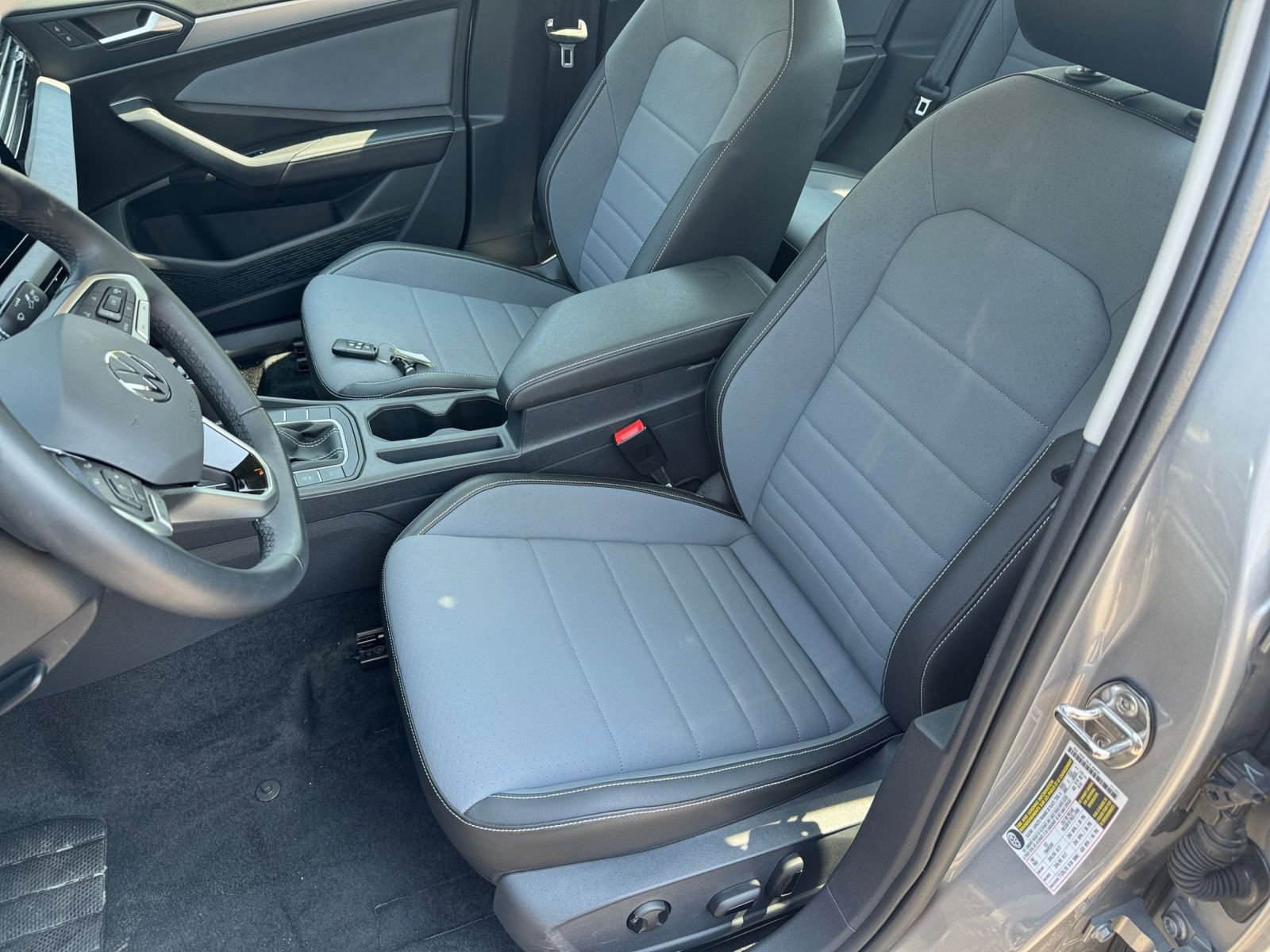 Thumbnail: 2025 Volkswagen Jetta - 35