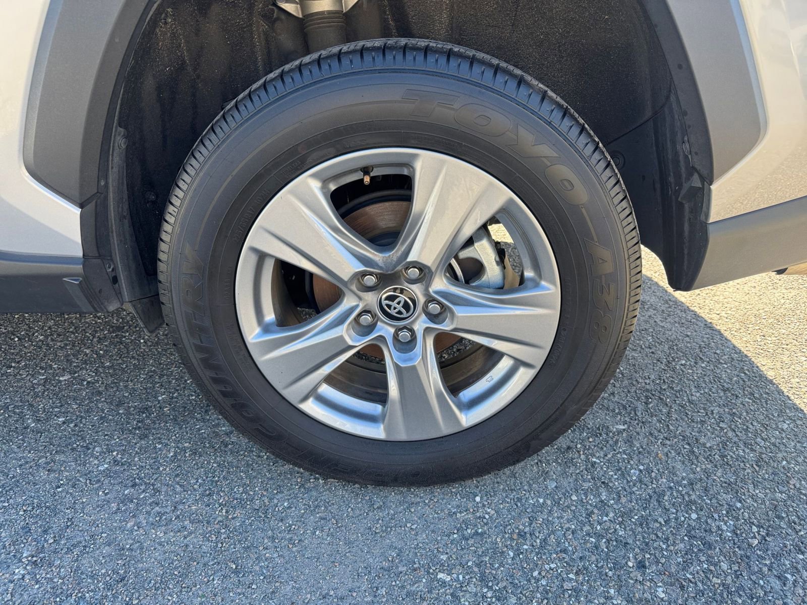 Thumbnail: 2025 Toyota RAV4 - 29