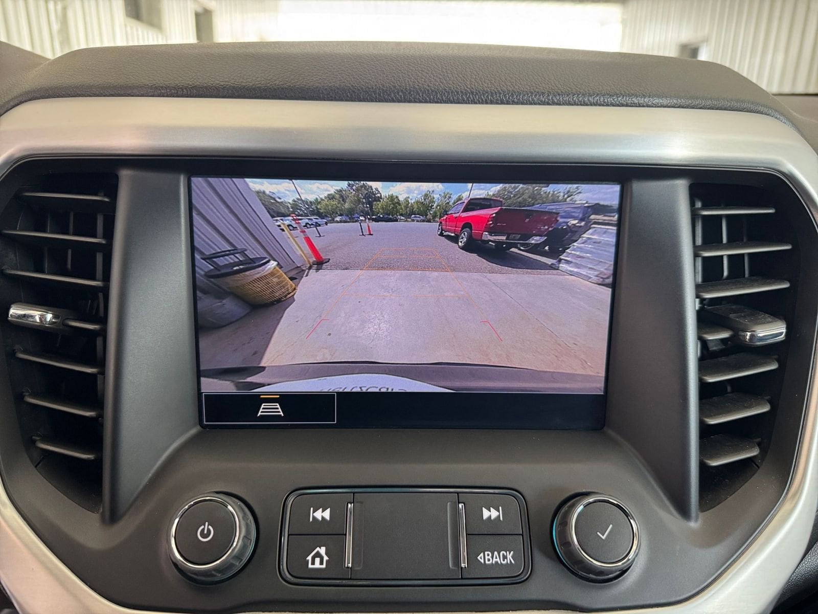 Thumbnail: 2023 GMC Acadia - 14