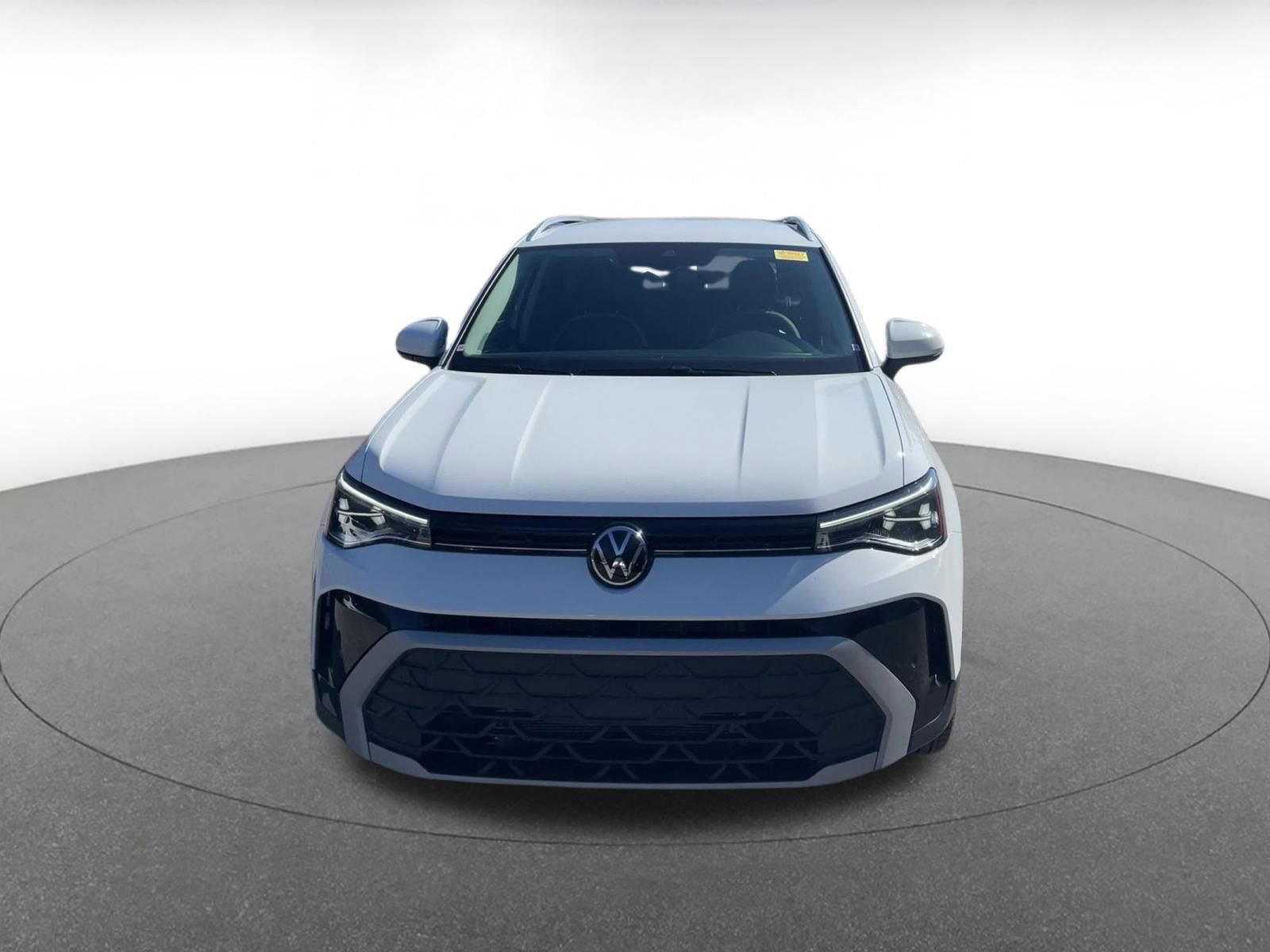 Thumbnail: 2025 Volkswagen Taos - 3