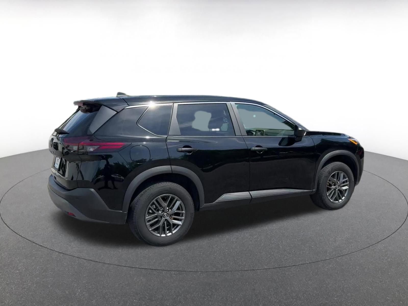 Thumbnail: 2023 Nissan Rogue - 11