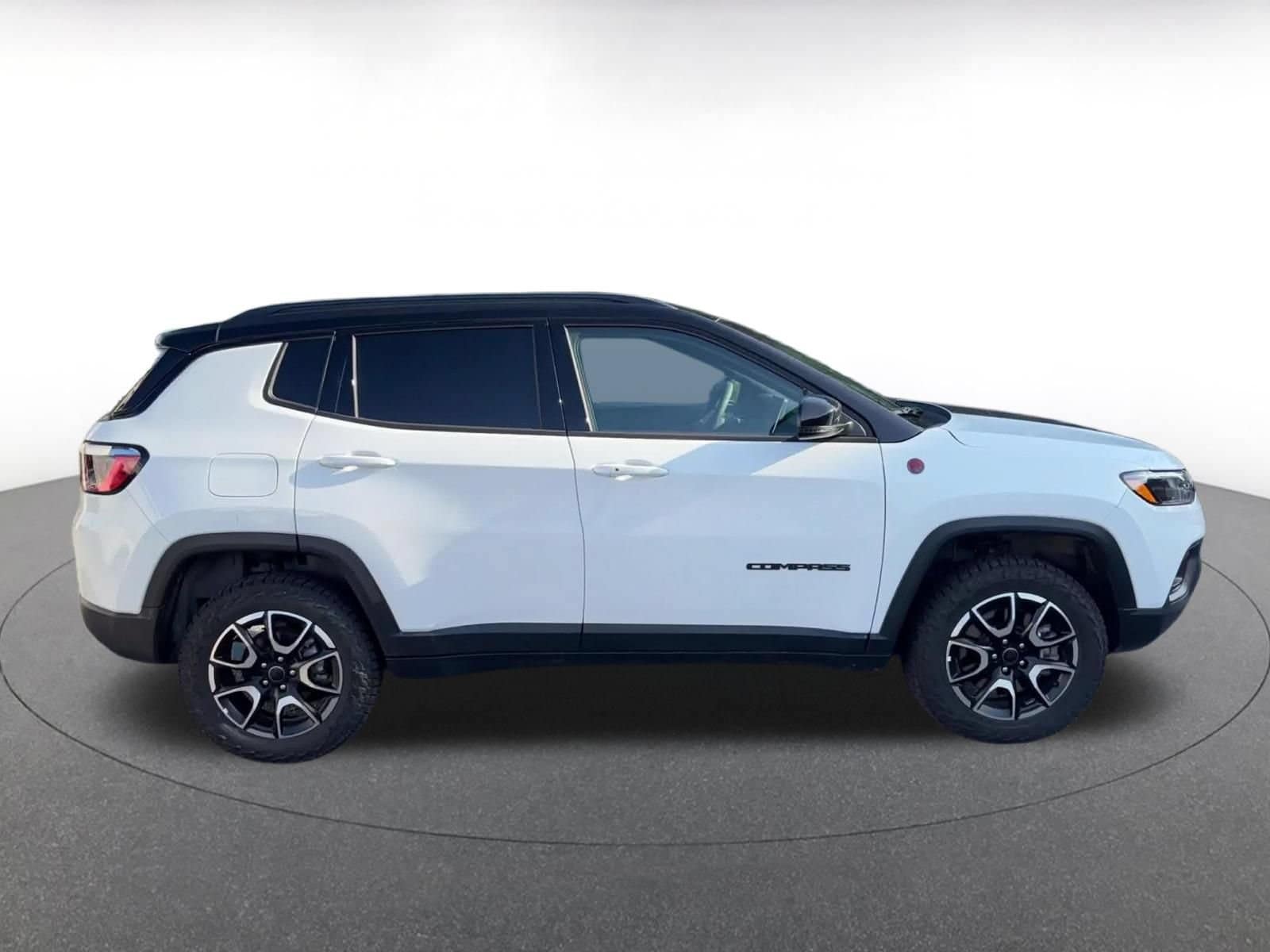 Thumbnail: 2025 Jeep Compass - 16