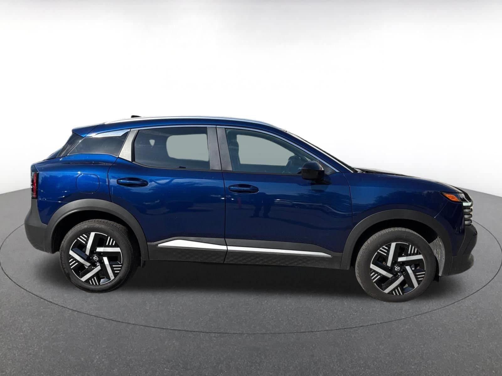 Thumbnail: 2026 Nissan Kicks - 14